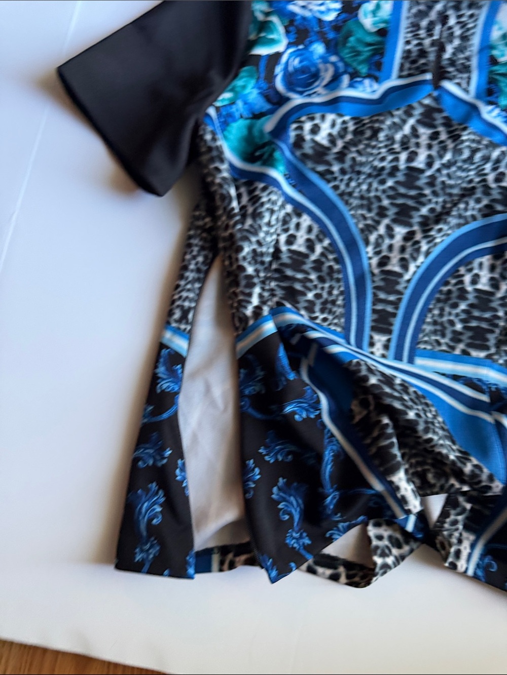 Laundry Shelli Segal Blue & Black Printed Two-Piece Skirt Set sz 8 stretchy KH - Picture 10 of 10